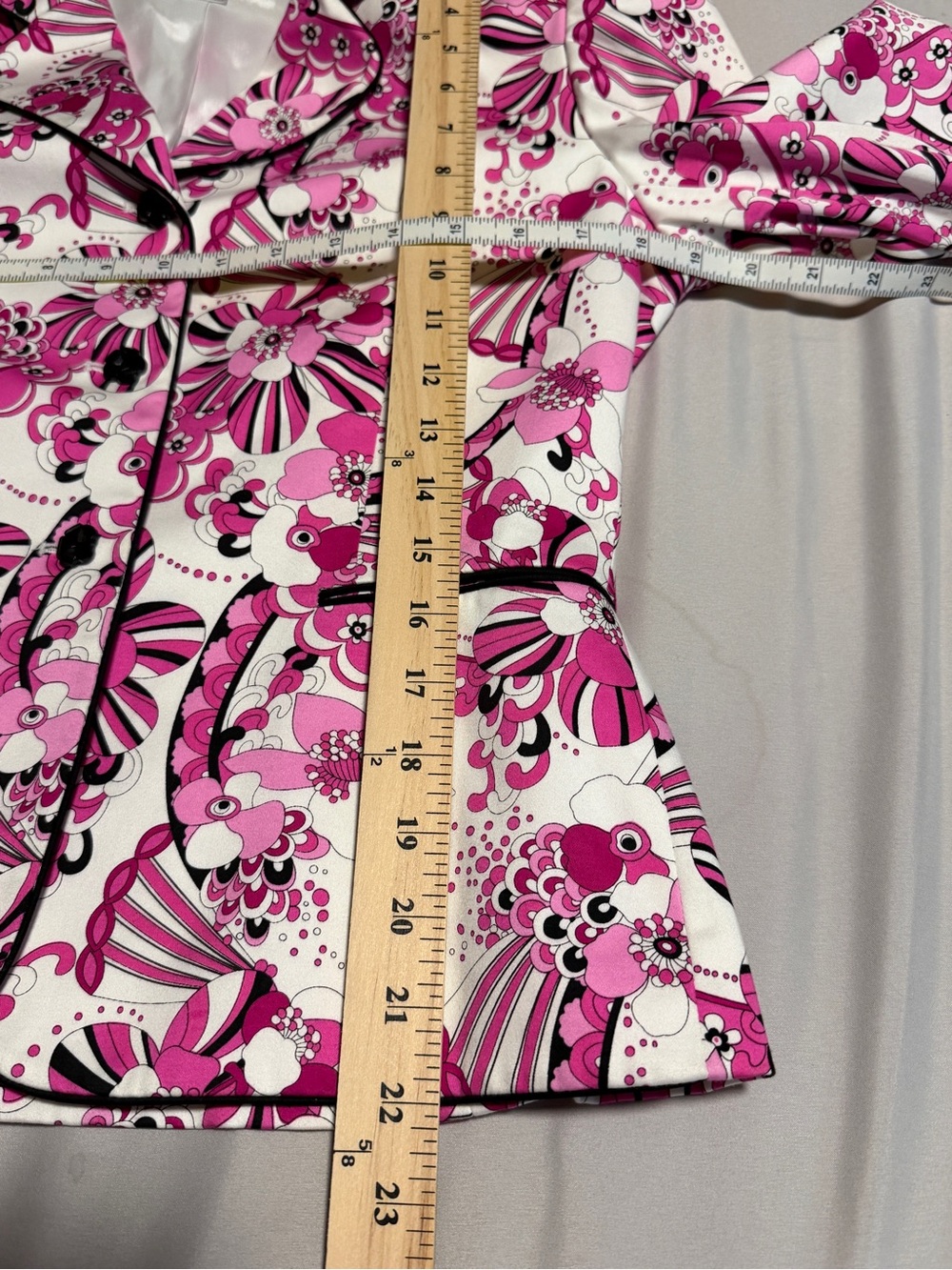 Tahari White and Pink Floral Notch Lapel Blazer - Picture 8 of 9